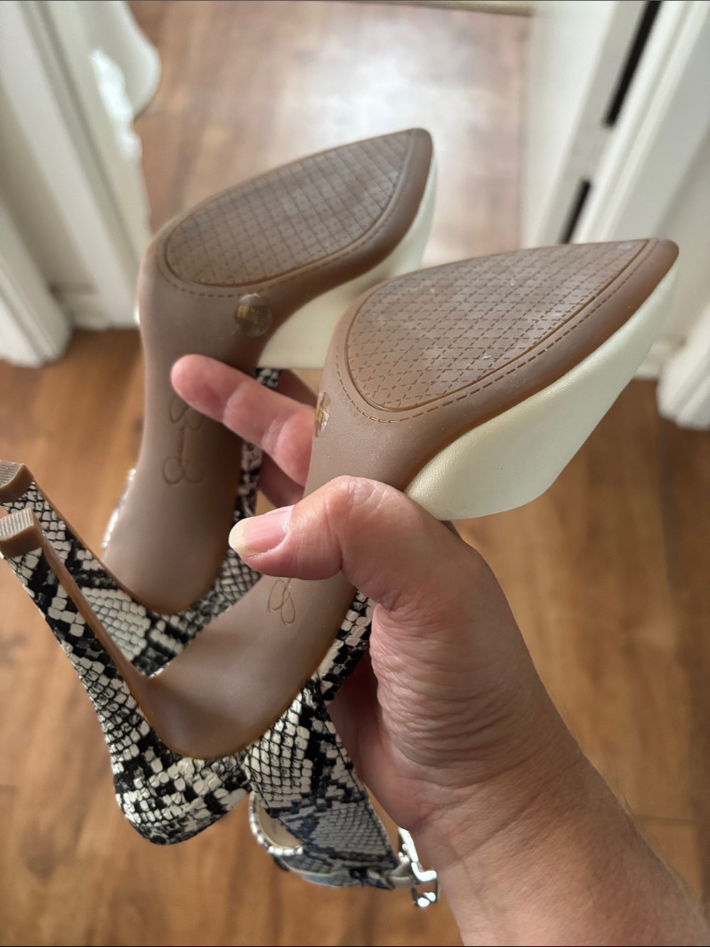Jessica Simpson White Pumps with Black-and-White Snake-Print Ankle Straps - Picture 5 of 7